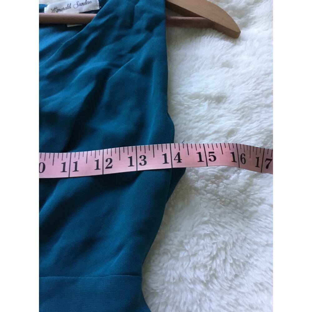 Emerald Sundae Green Sleeveless Dress - Picture 9 of 11